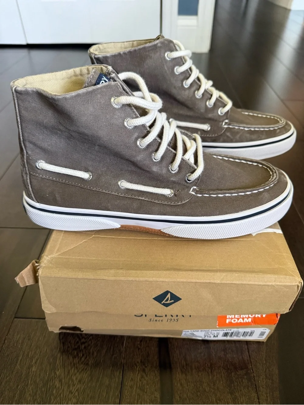 Sperry Men’s Taupe Canvas High-Top Boat Shoes with White Laces